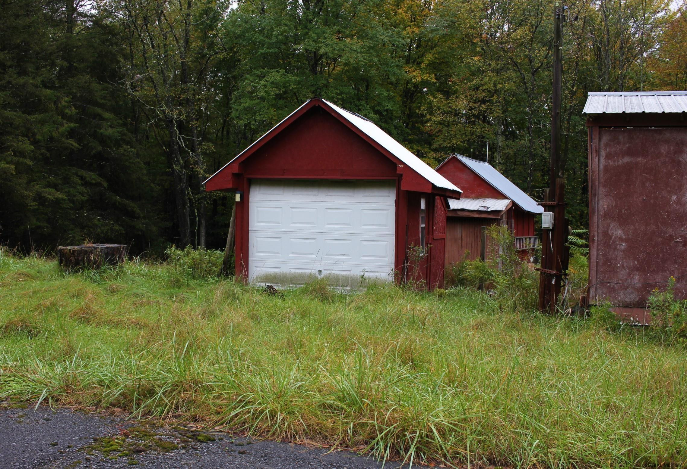 146 Lampman Road Broadalbin, NY 12025 - Photo 4 of 21 Photo 4