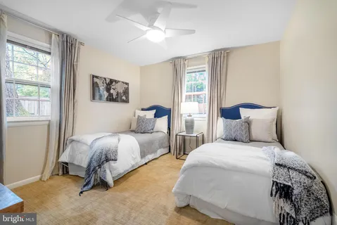 $1,249,500 | 917 Crestwood Drive, Alexandria, VA 22302