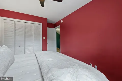 $1,249,500 | 917 Crestwood Drive, Alexandria, VA 22302