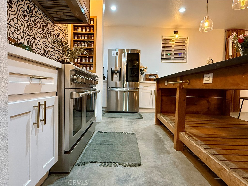 10773 Mills Road Apple Valley, CA 92308 - Photo 16 of 39