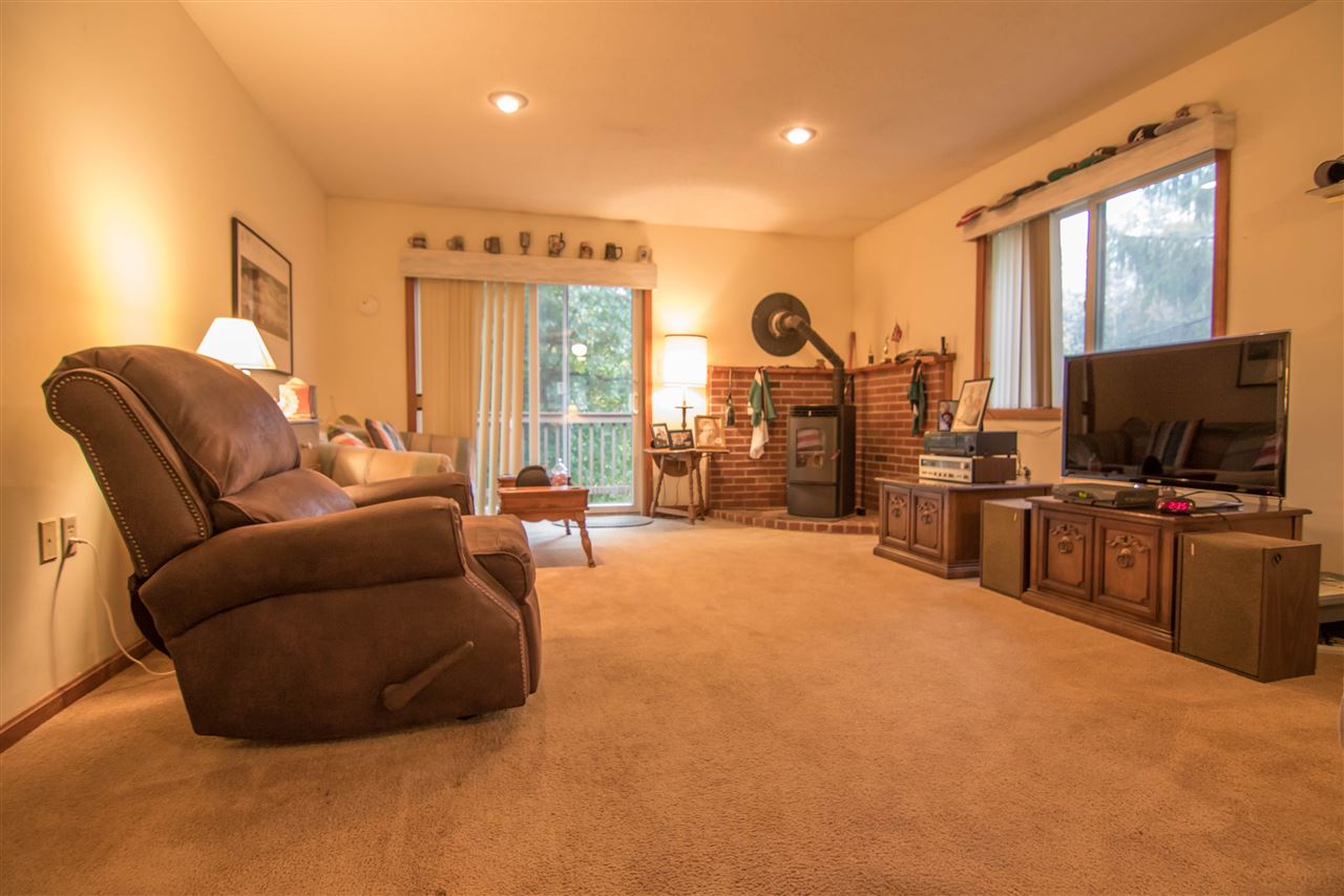 5 Goldfinch Road, Unit 5 Lincoln, NH 03251 - Photo 1 of 32