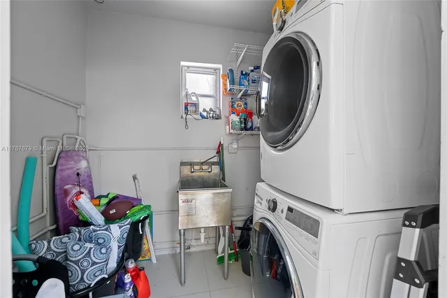 $20,000 | 122 East 2nd Court, Miami Beach, FL 33139