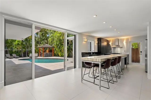 $20,000 | 122 East 2nd Court, Miami Beach, FL 33139