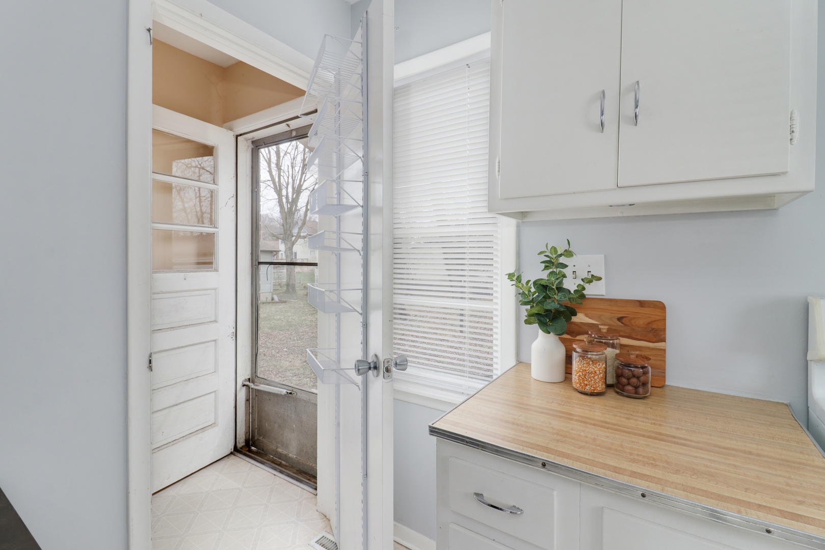 1011 Morgan Street Normal, IL 61761 - Photo 7 of 23 Gallery Image 7