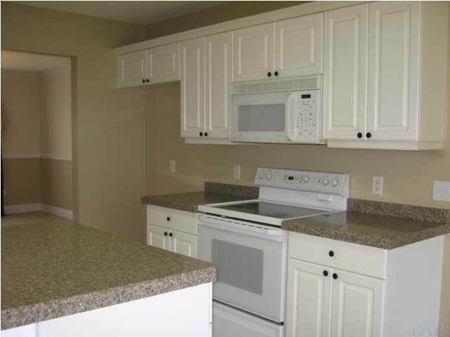 3041 Red Fern Road Cantonment, FL 32533 - Photo 12 of 25 Kitchen
