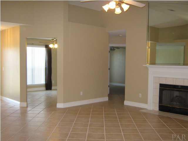 3041 Red Fern Road Cantonment, FL 32533 - Photo 3 of 25 Great room