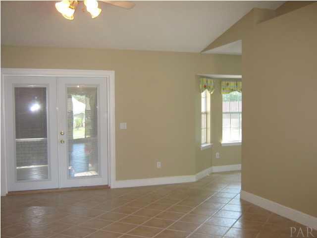 3041 Red Fern Road Cantonment, FL 32533 - Photo 7 of 25 Great room looking to eat in breakfast nook