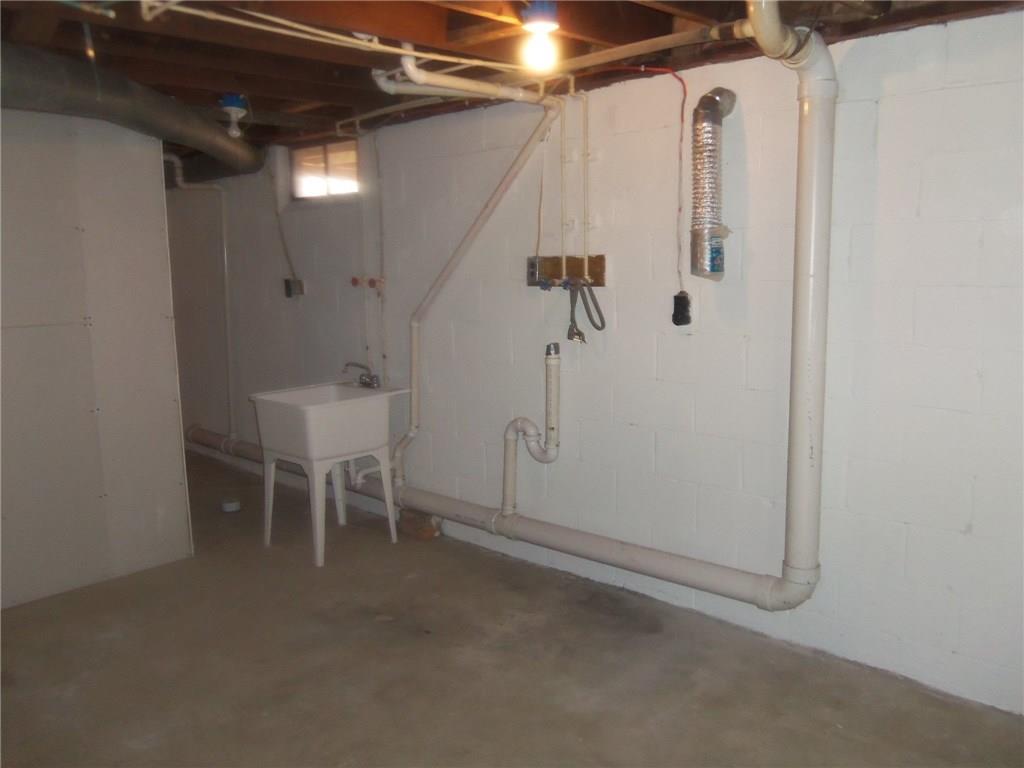 1504 Butler Road Worthington, PA 16262 - Photo 10 of 11 Gallery Image 10