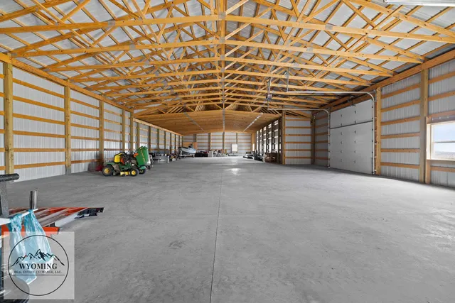 $1,400,000 | 32 Vista Grande Way, Wheatland, WY 82201