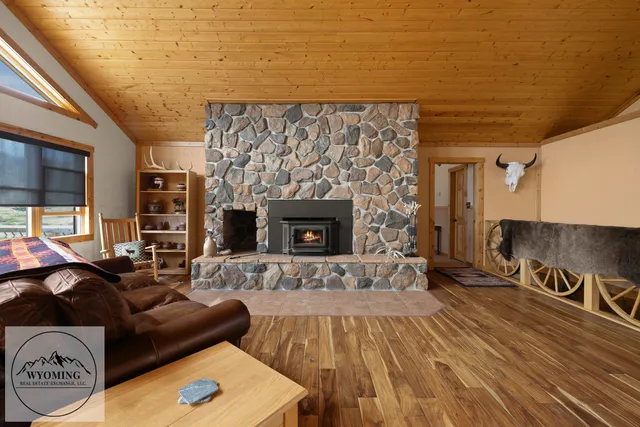 $1,400,000 | 32 Vista Grande Way, Wheatland, WY 82201