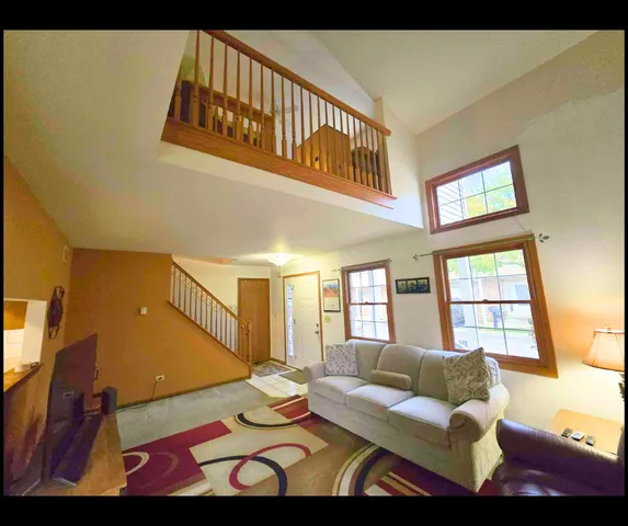 $217,000 | 4336 West Emerald Way Street, Alsip, IL 60803