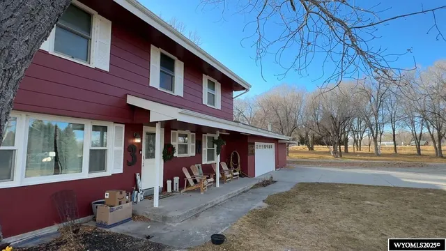 $640,000 | 3 Charbonneau Drive, Riverton, WY 82501