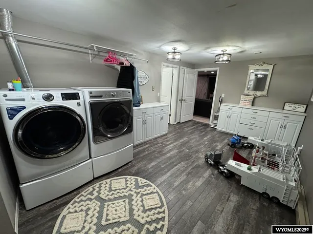 $640,000 | 3 Charbonneau Drive, Riverton, WY 82501