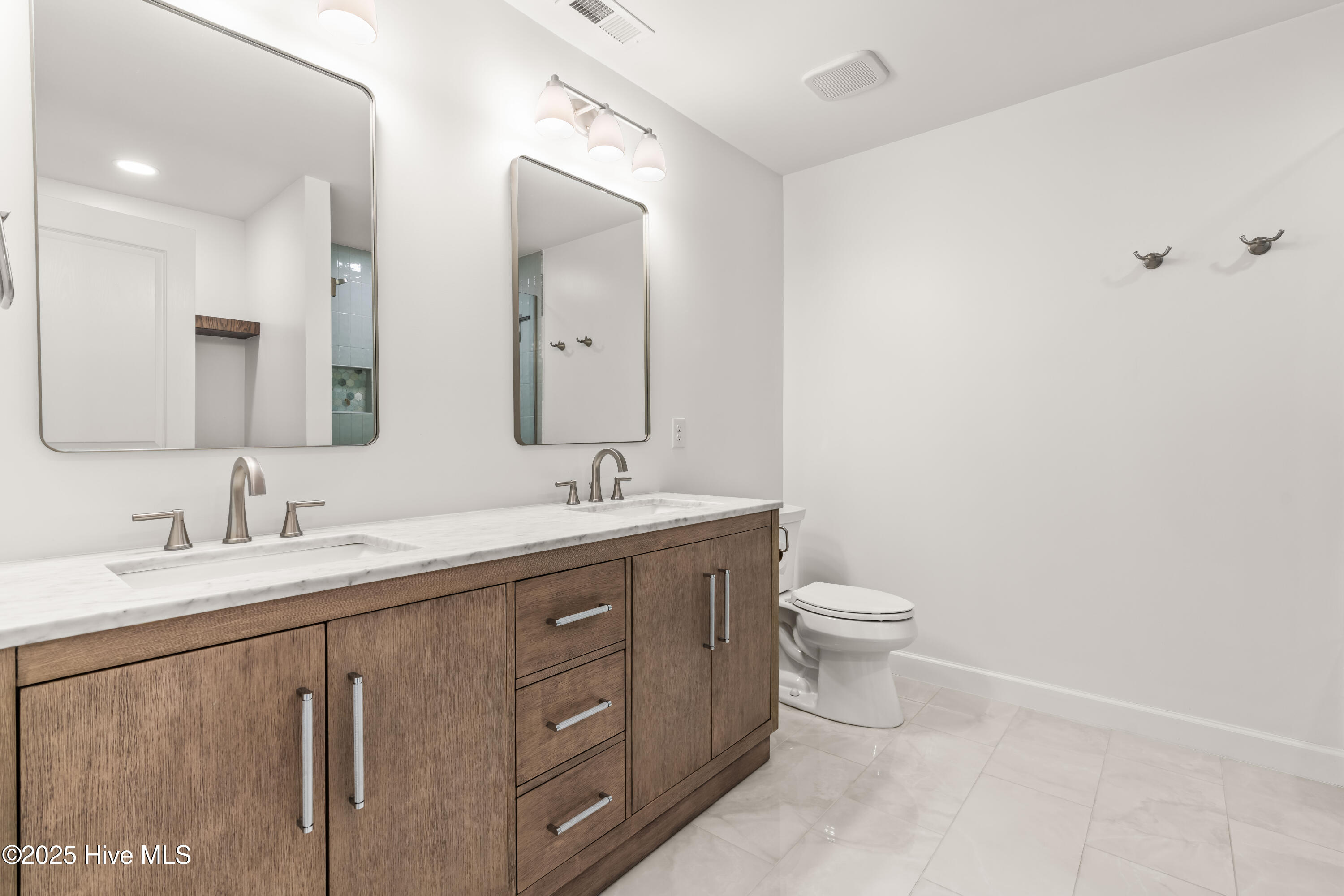2635 Asher View Court Raleigh, NC 27606 - Photo 20 of 31 DSC05854