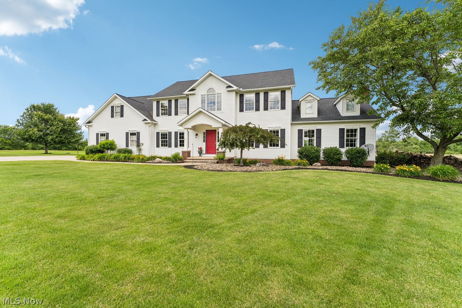 2271 Granger Road Medina, OH 44256 - Photo 3 of 48