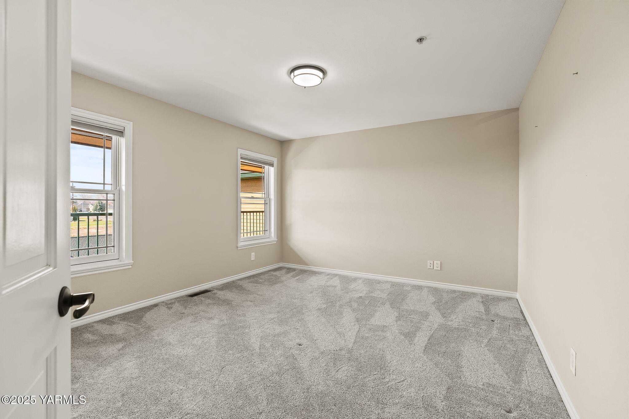 9150 Occidental Road, Unit 8 Yakima, WA 98903 - Photo 23 of 41 Great views from bedroom 3