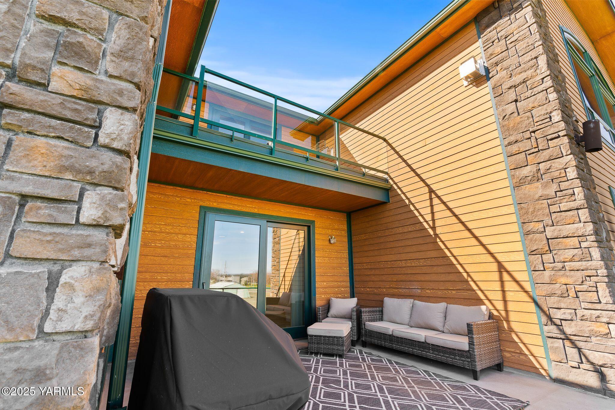 9150 Occidental Road, Unit 8 Yakima, WA 98903 - Photo 27 of 41 Great for outdoor entertaining