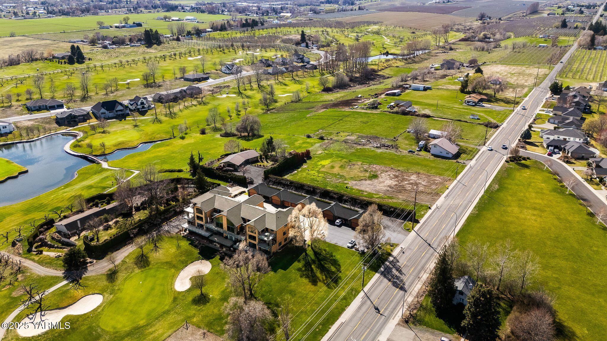 9150 Occidental Road, Unit 8 Yakima, WA 98903 - Photo 33 of 41 Lifestyle of tranquility and leisure