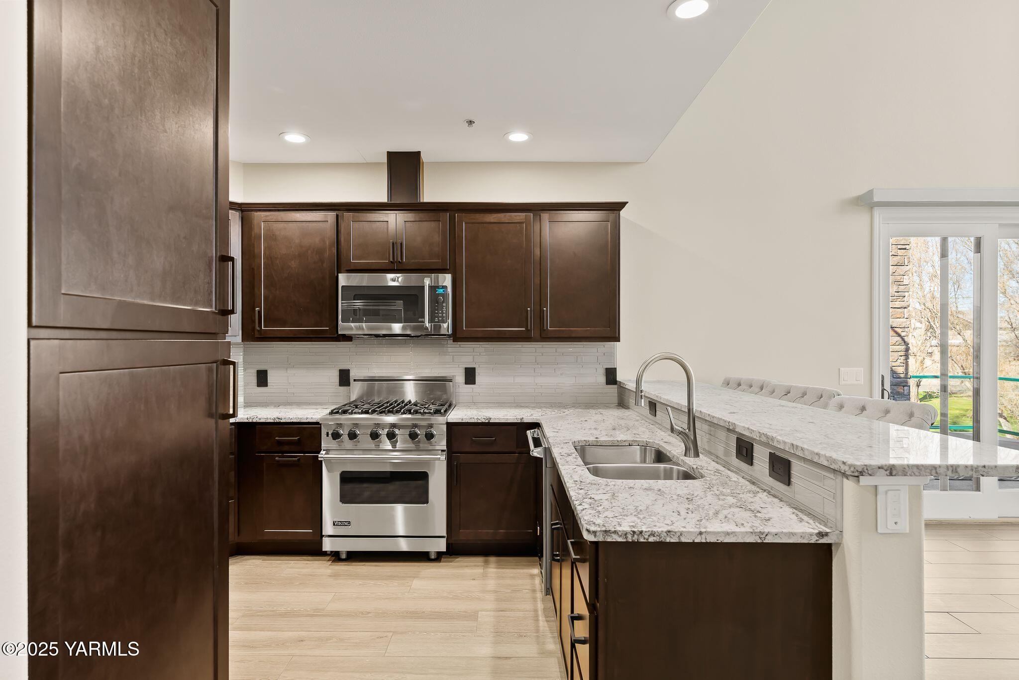 9150 Occidental Road, Unit 8 Yakima, WA 98903 - Photo 7 of 41 Spacious Gourmet Kitchen