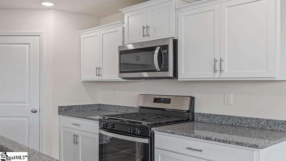 623 Oak Ridge Drive Clinton, SC 29325 - Photo 10 of 33