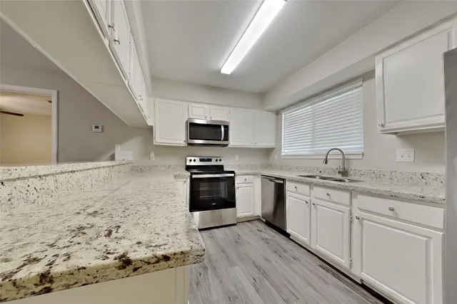 $2,100 | 3602 Appalachian Trail, Houston, TX 77345