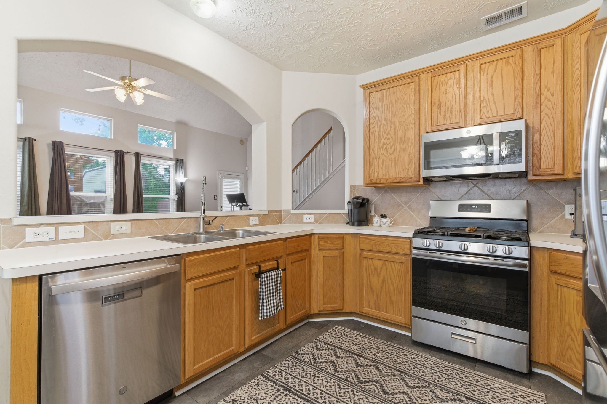 3019 Trinity Pass Court Spring, TX 77373 - Photo 8 of 40