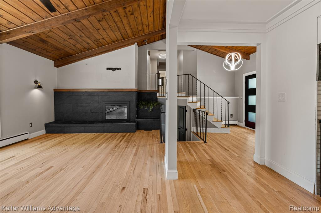 5722 Raven Road Bloomfield Hills, MI 48301 - Photo 8 of 34