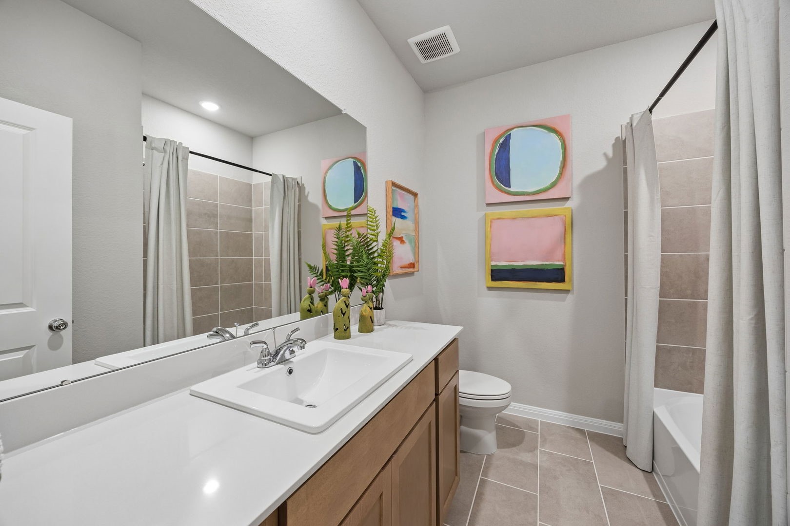 1144 Pine Rivage Drive Huffman, TX 77336 - Photo 21 of 28 Bathroom in the Oak home plan by Trophy Signature Homes – REPRESENTATIVE PHOTO