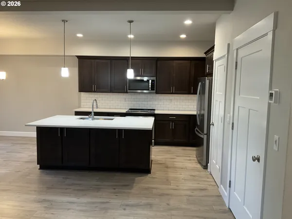 $669,900 | 1018 Northeast Regan Hill Loop, Estacada, OR 97023