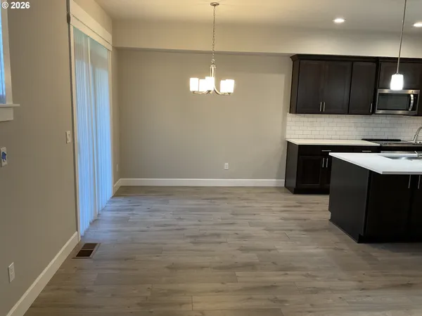 $669,900 | 1018 Northeast Regan Hill Loop, Estacada, OR 97023