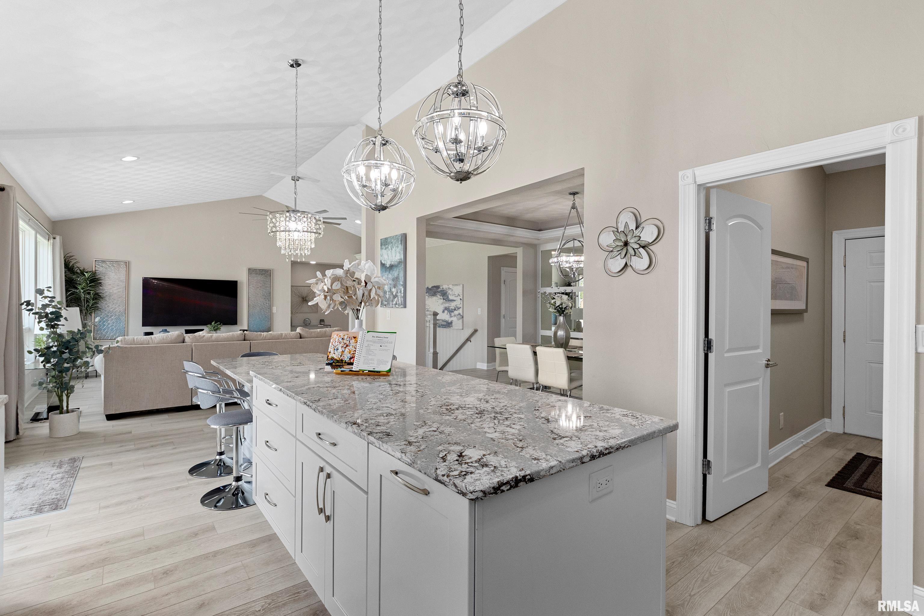 1507 Remington Road Pekin, IL 61554 - Photo 17 of 41 Gallery Image 17