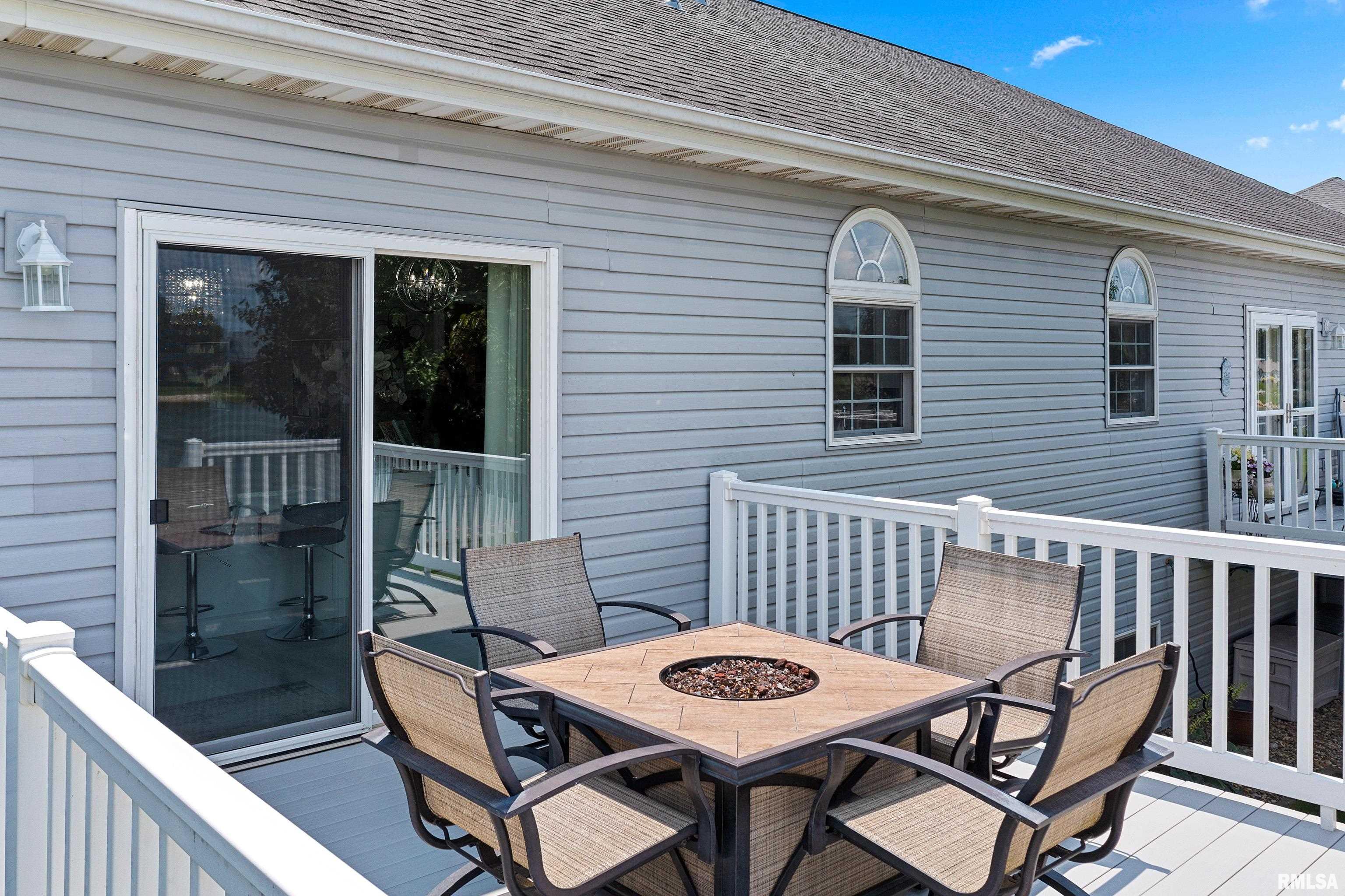 1507 Remington Road Pekin, IL 61554 - Photo 9 of 41 Gallery Image 9