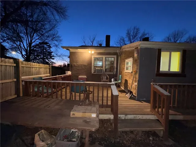 $98,500 | 1323 Van Brunt Boulevard, Kansas City, MO 64127