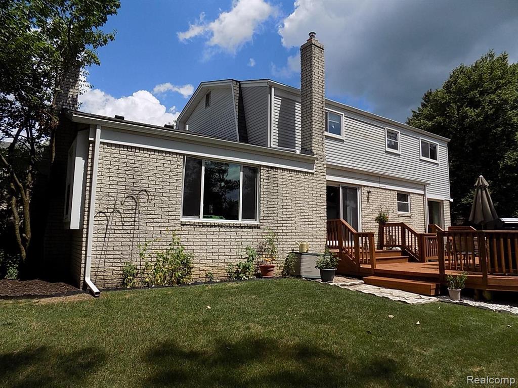 710 Abbey Court Rochester Hills, MI 48307 - Photo 5 of 46