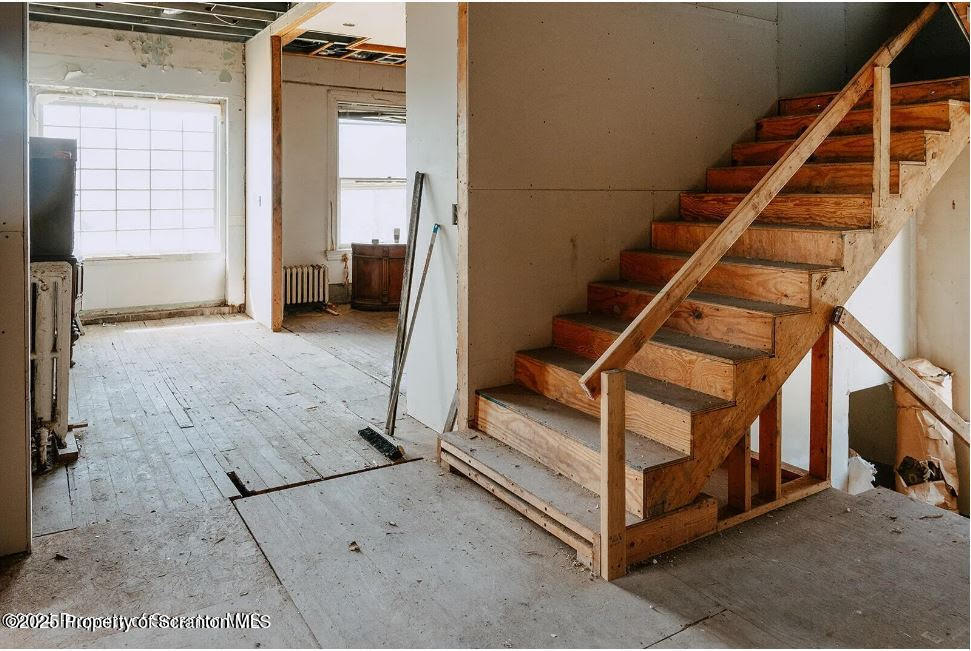 1021 Richmont Street Scranton, PA 18509 - Photo 27 of 42 a view of an entryway