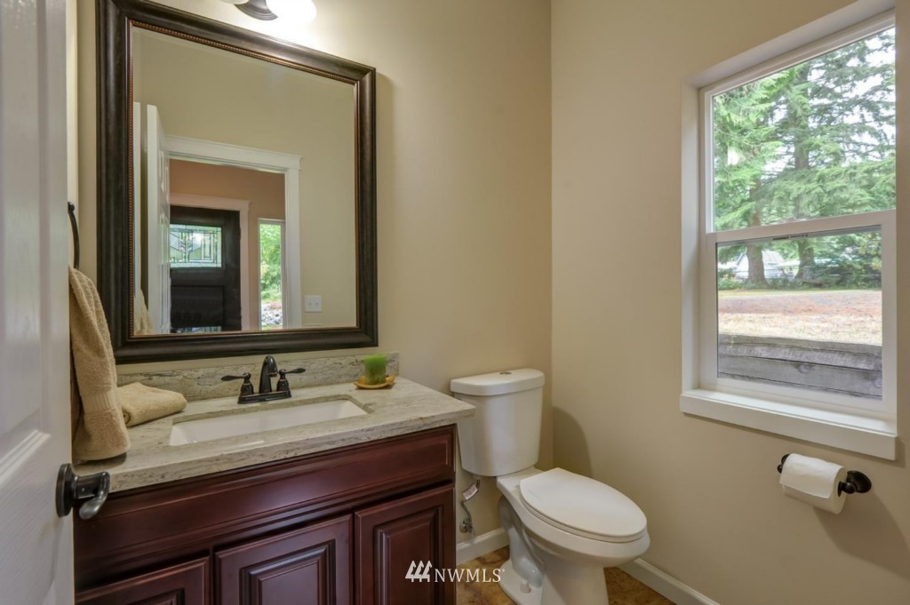 14521 156th Avenue Southeast Renton, WA 98059 - Photo 12 of 21