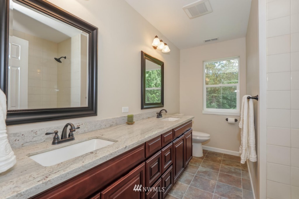 14521 156th Avenue Southeast Renton, WA 98059 - Photo 19 of 21