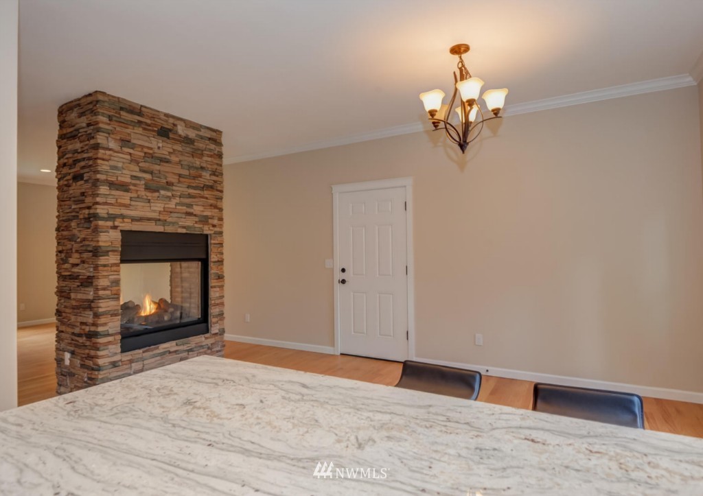 14521 156th Avenue Southeast Renton, WA 98059 - Photo 9 of 21