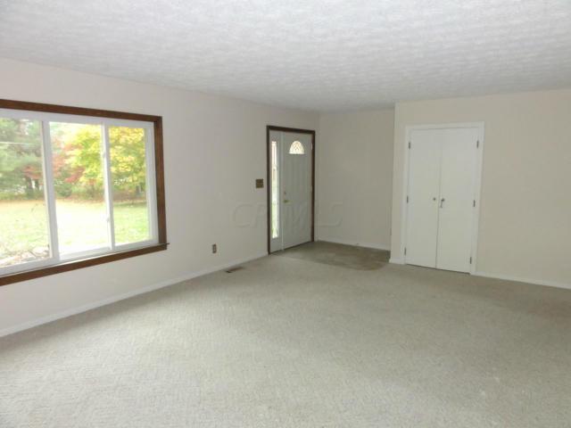 9580 Refugee Road Southwest Pataskala, OH 43062 - Photo 11 of 18