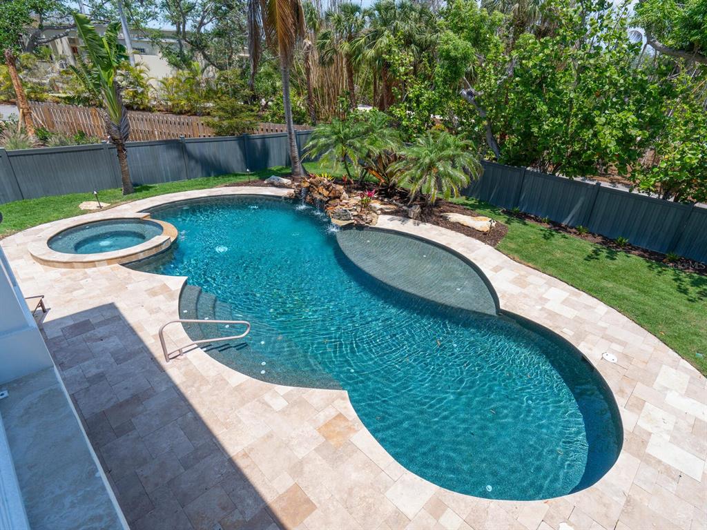 7333 Point Of Rocks Road Sarasota, FL 34242 - Photo 18 of 68