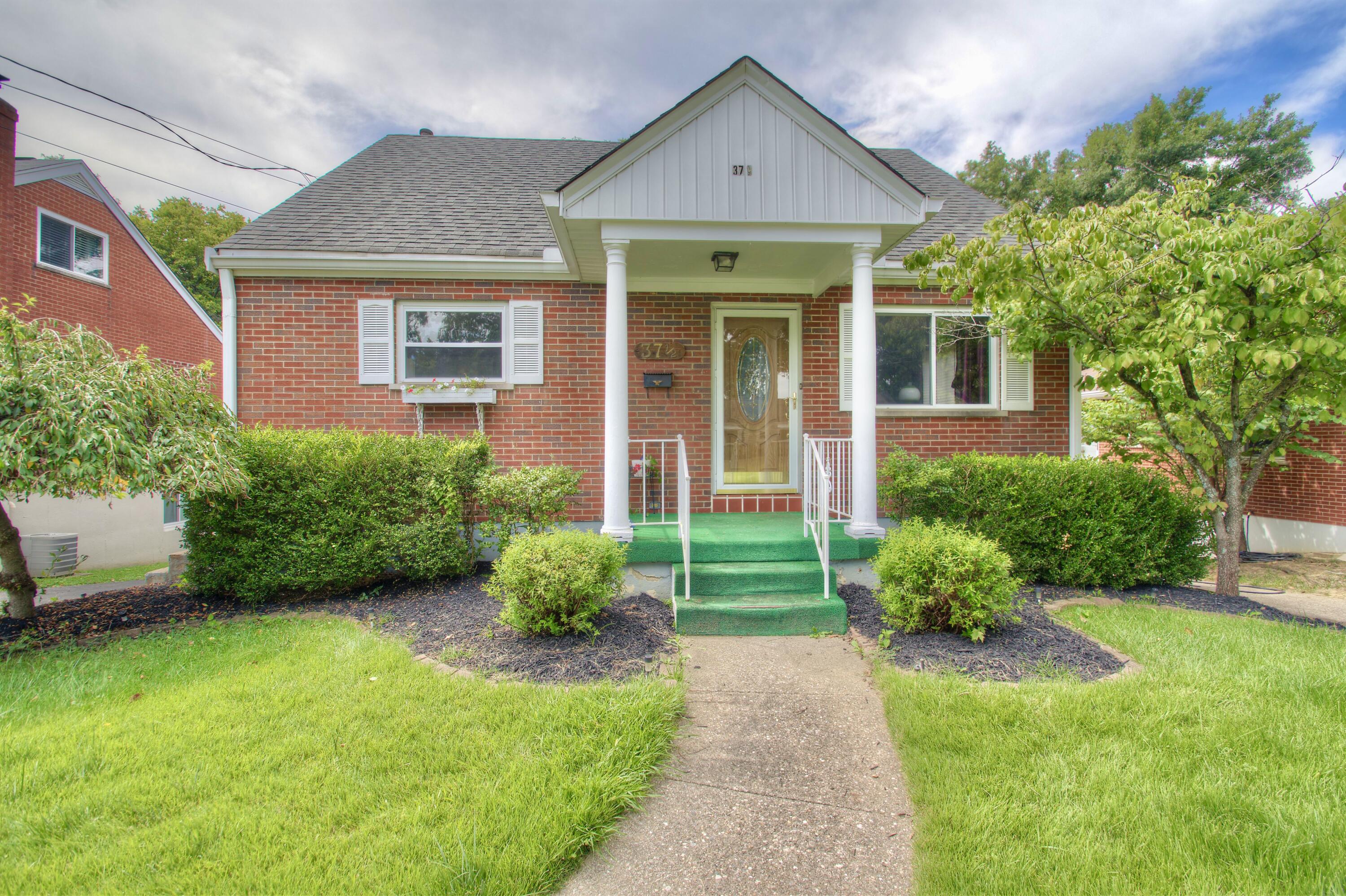 37 1/2 Ashton Road Fort Mitchell, KY 41017 - Photo 3 of 23