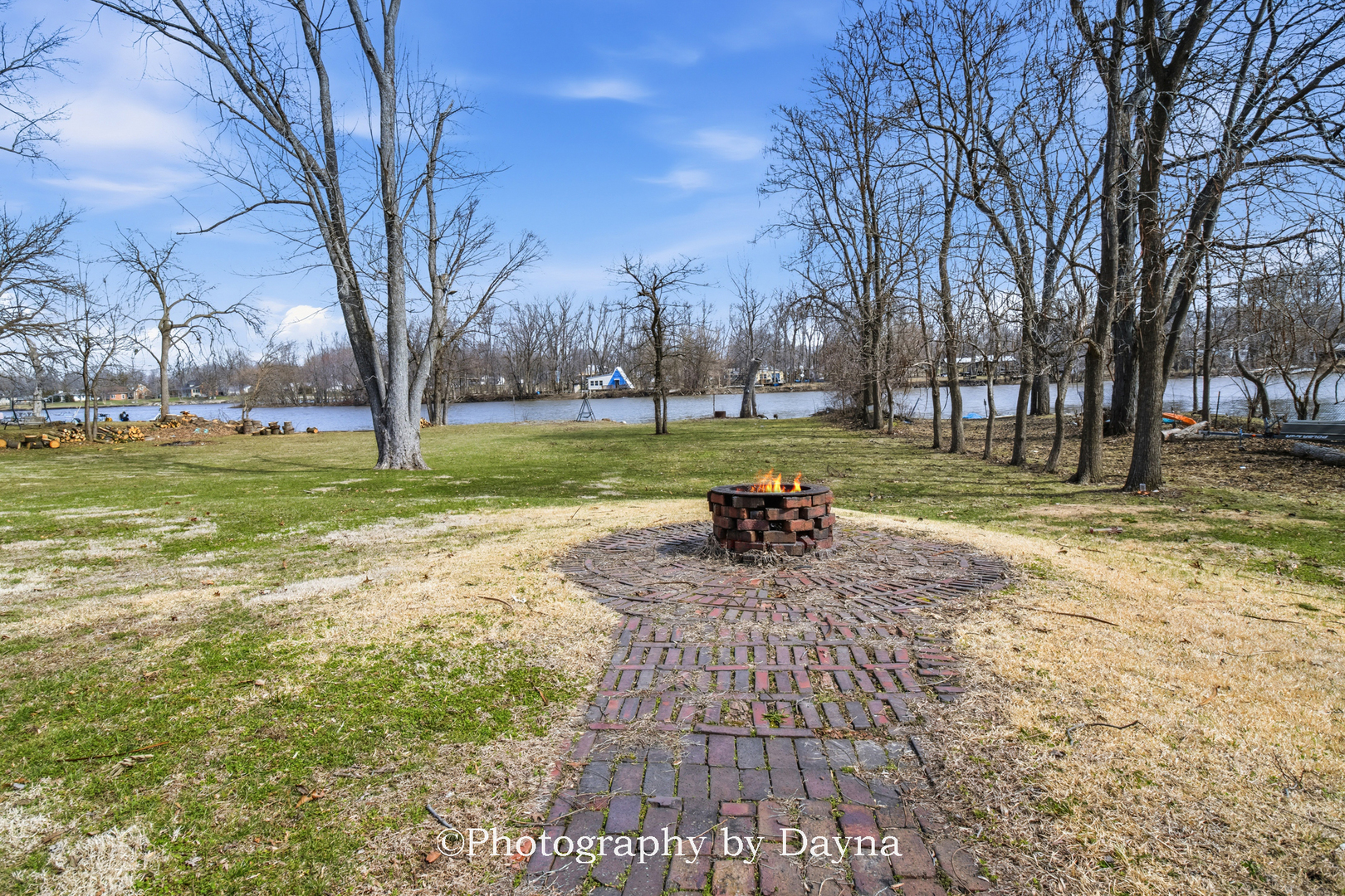 2857 River Road Kankakee, IL 60901 - Photo 29 of 35 a view of a yard with a slide