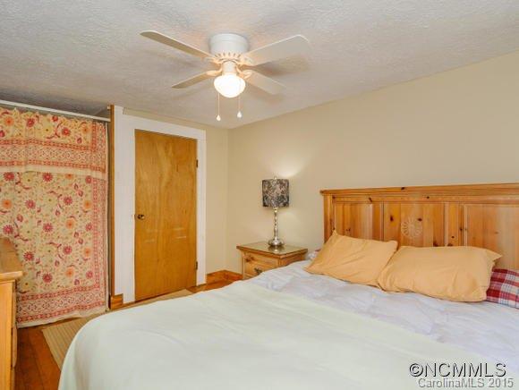 273 Beaverdam Road Asheville, NC 28804 - Photo 18 of 23 Gallery Image 18