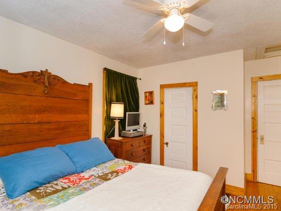 273 Beaverdam Road Asheville, NC 28804 - Photo 20 of 23 Gallery Image 20