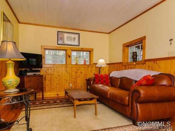 273 Beaverdam Road Asheville, NC 28804 - Photo 3 of 23 Gallery Image 3