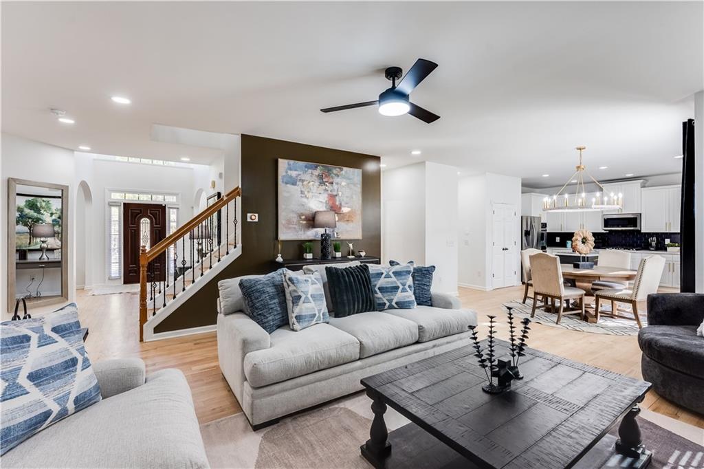 3135 Esplanade Circle Southwest Atlanta, GA 30311 - Photo 19 of 69 a living room with furniture and kitchen view