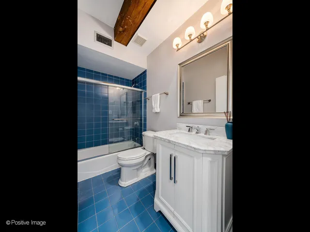 $810,000 | 1118 West Fulton Market, Unit 403, Chicago, IL 60607