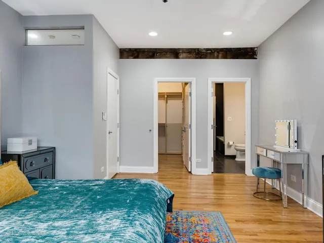 $810,000 | 1118 West Fulton Market, Unit 403, Chicago, IL 60607