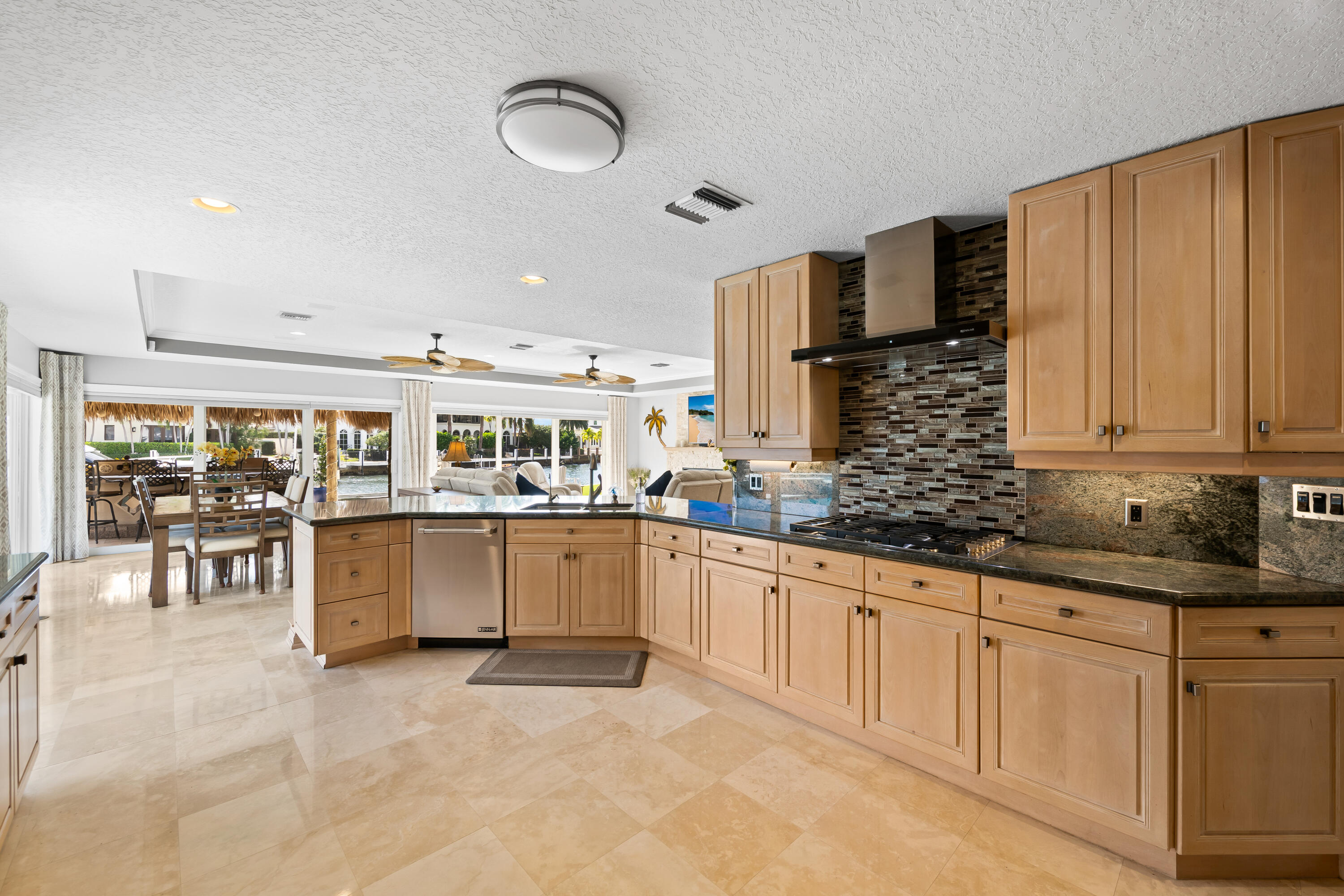 2600 Northeast 33rd Street Lighthouse Point, FL 33064 - Photo 19 of 69 DSC_3553