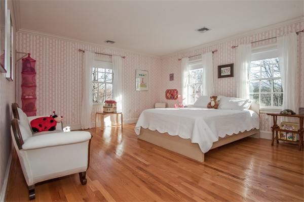 27 Bow Road Wayland, MA 01778 - Photo 19 of 30